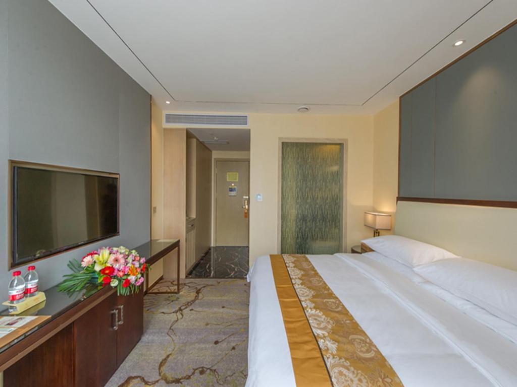 Vienna International Hotel Diecai Wanda High Speed ​​Rail Station Guilin Exterior photo