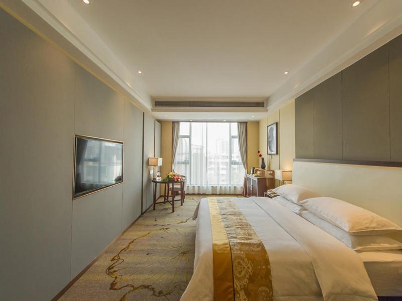 Vienna International Hotel Diecai Wanda High Speed ​​Rail Station Guilin Exterior photo